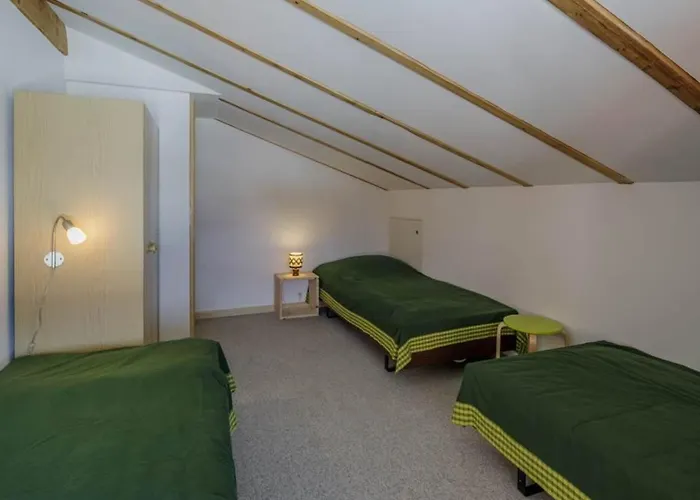 Guarda Val Mueller Laerchensitz By Interhome